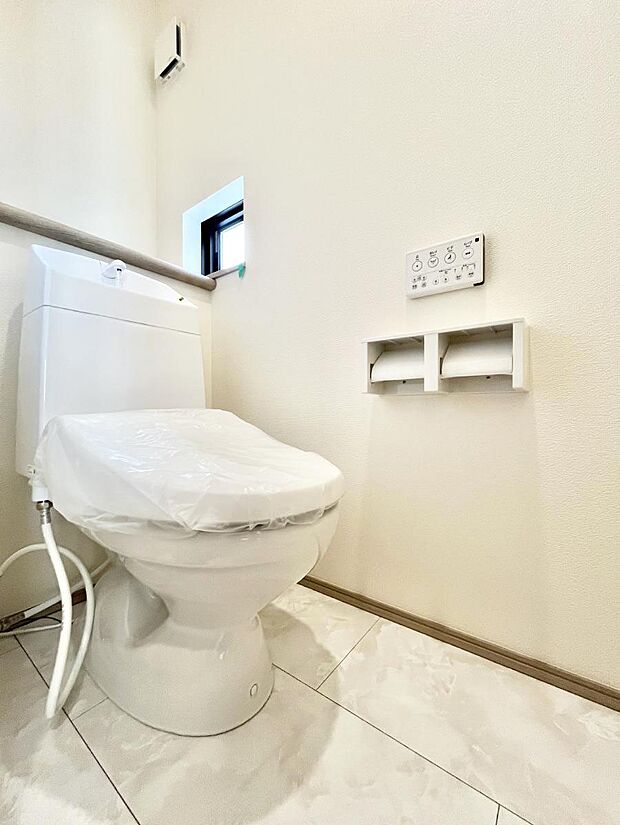 トイレは1階と2階それぞれに配置されていてとても便利です。 