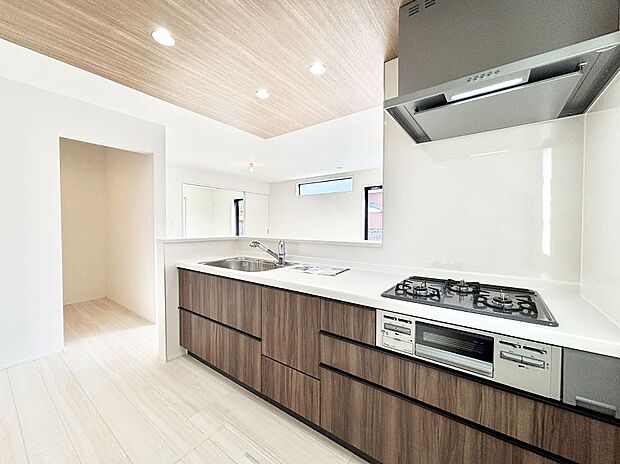 毎日使うキッチンだから、使いやすさ＆お手入れのしやすさにこだわりました。 