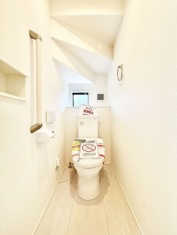 トイレは安心の2箇所！朝のバタバタも一安心です。 