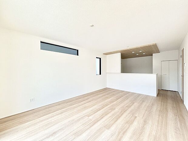 住む方の個性が引き出される、インテリアを考えるのが楽しみなリビングです！ 