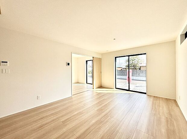 落ち着いた雰囲気のＬＤＫは家族みんなの快適空間  