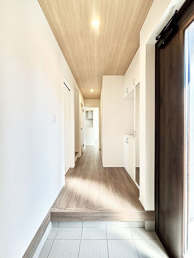 いつもきれいにしておきたい玄関ですね。  