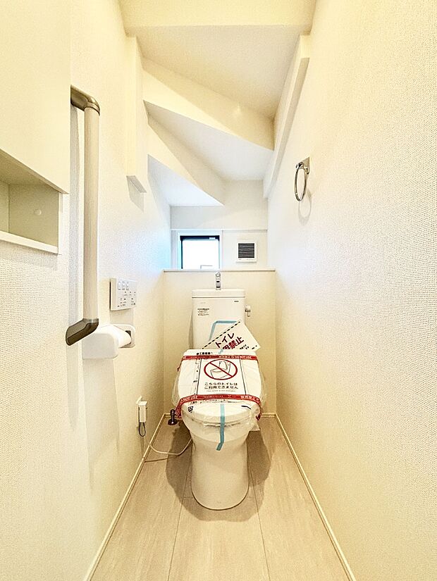 トイレは安心の2箇所！朝のバタバタも一安心です。 