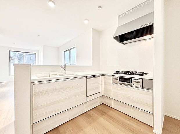 料理をしながらご家族との会話を楽しめる対面カウンターキッチン