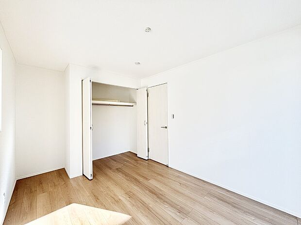 収納が充実しているので居住スペースを広々使えます