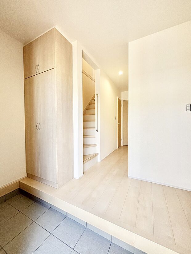 いつもきれいにしておきたい玄関ですね。  　