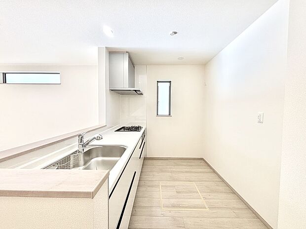 ゆとりあるキッチンではご家族と楽しくお料理ができます。