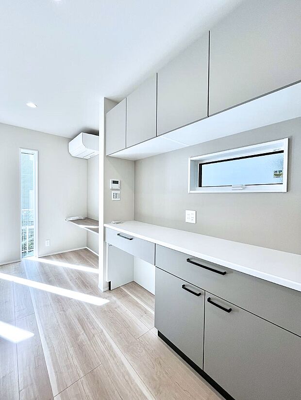 ゆとりあるキッチンではご家族と楽しくお料理ができます。  