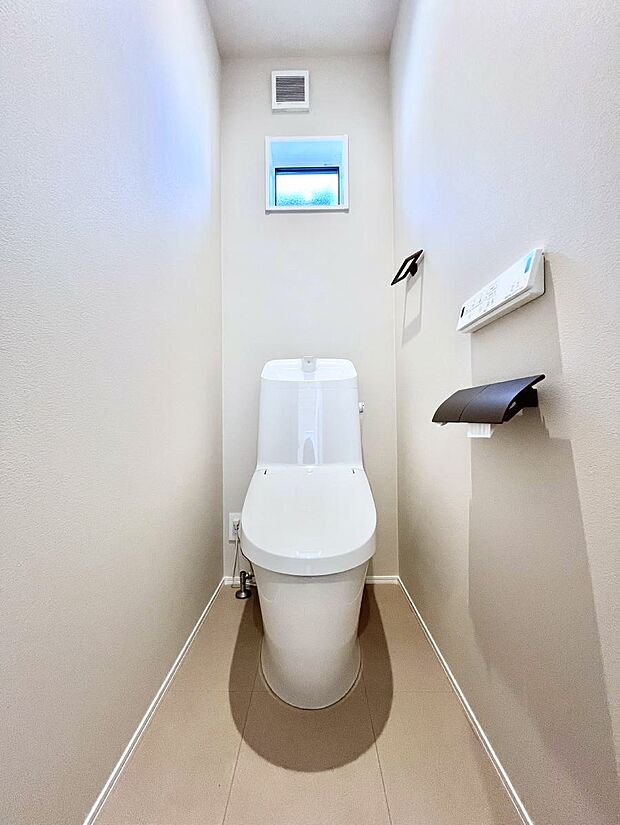 トイレは1階と2階それぞれに配置されていてとても便利です。 