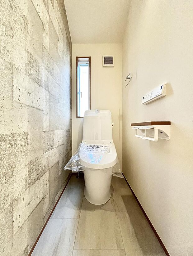 トイレは1階と2階それぞれに配置されていてとても便利です。 