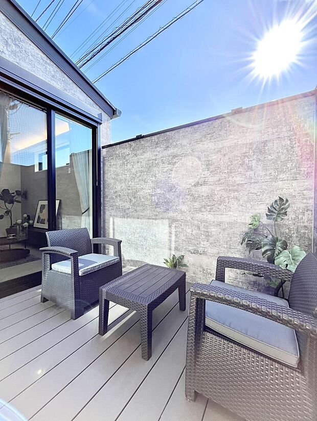 開放感あるルーフバルコニー