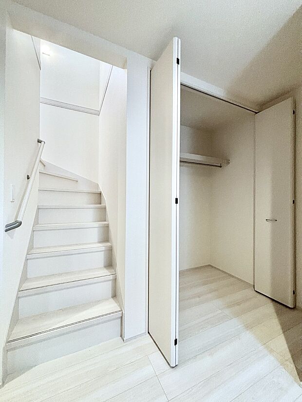 家族の帰宅やお客様をあたたかく迎える玄関