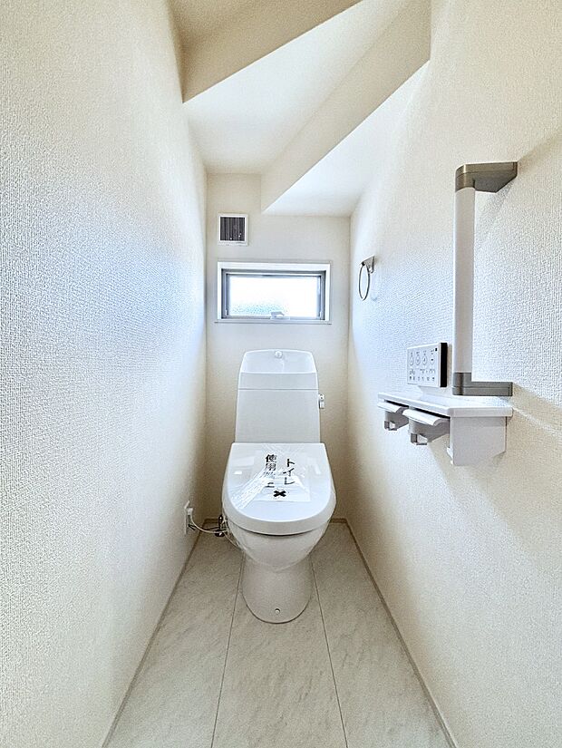 トイレは1階と2階それぞれに配置されていてとても便利です。