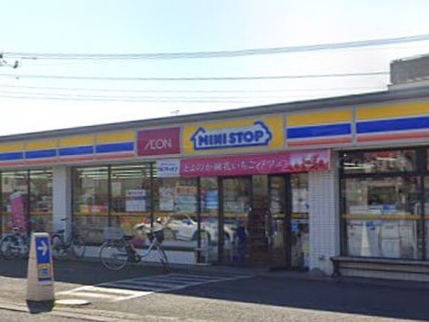 コンビニ 400m ミニストップ 浦和木崎店