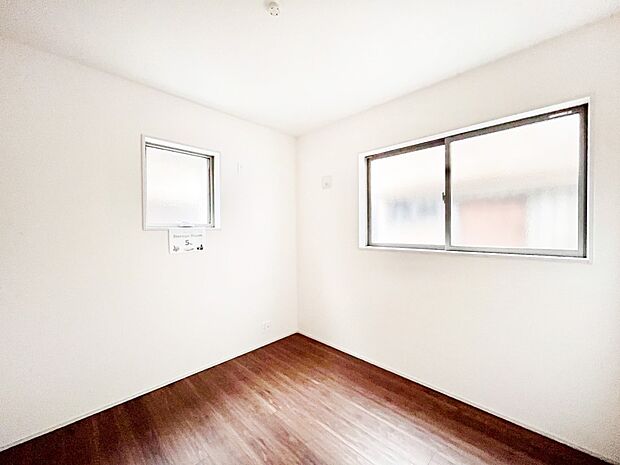 爽やかな日差しがお部屋全体を優しく包み込んでくれます