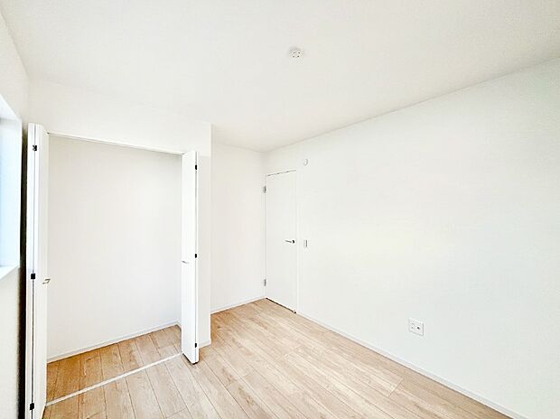 ナチュラルなフローリングはどんなインテリアにもマッチ。