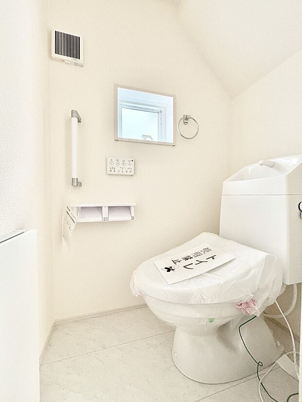 トイレは安心の2箇所!朝のバタバタも一安心です。