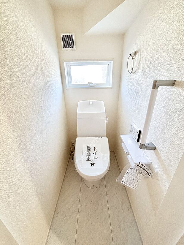 トイレは1階と2階それぞれに配置されていてとても便利です。 