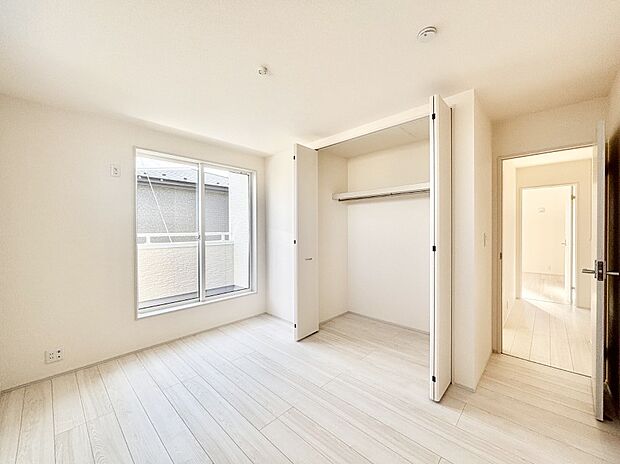 子供部屋にもおすすめな収納スペースたっぷりの居室