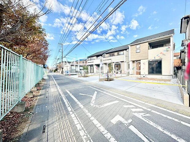 見通しの良さとともに、街並みに開放感を与えてくれます。