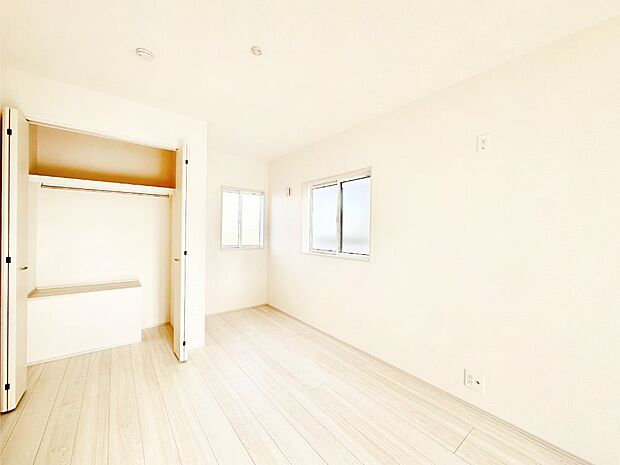 ナチュラルなフローリングはどんなインテリアにもマッチ。