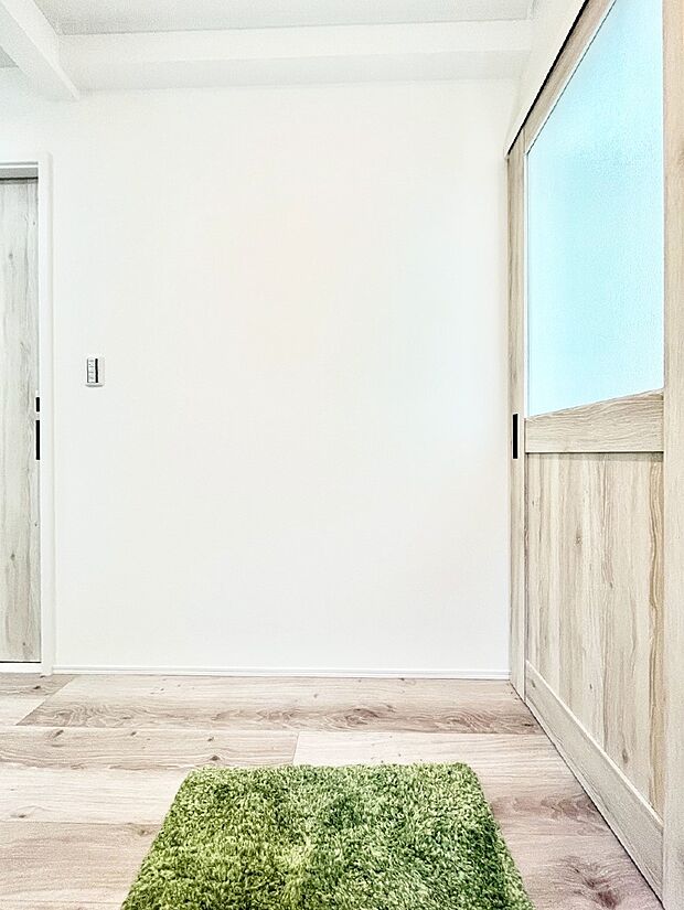 家族の帰宅やお客様をあたたかく迎える玄関  