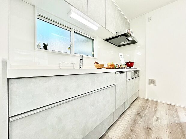 ゆとりあるキッチンではご家族と楽しくお料理ができます。