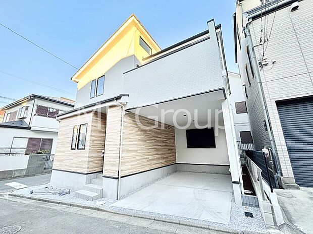 洗練された外観、上質な住空間が広がる室内は永く安心して過ごせる住居です。