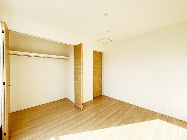 収納が充実しているので居住スペースを広々使えます