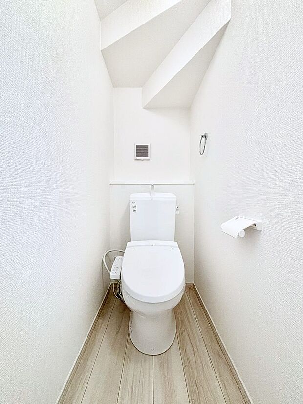 トイレは1階と2階それぞれに配置されていてとても便利です。