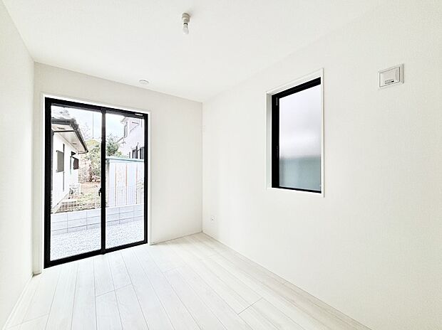 爽やかな日差しがお部屋全体を優しく包み込んでくれます