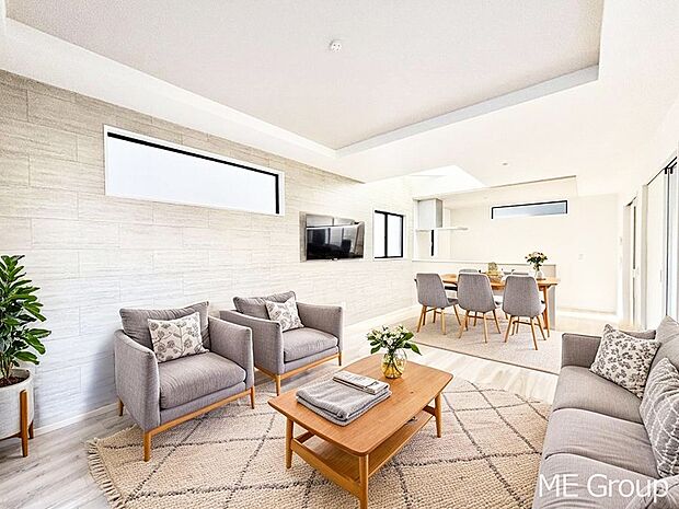 落ち着いた雰囲気のＬＤＫは家族みんなの快適空間※家具はCGです