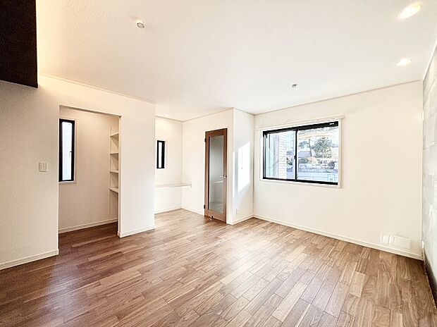 家族の笑顔が自然と生まれてくる、そんな雰囲気のダイニングに仕上がっています 