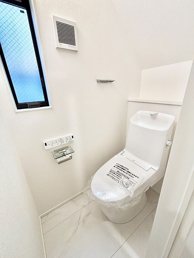 トイレは1階と2階それぞれに配置されていてとても便利です。