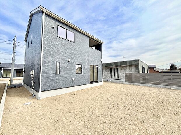 溢れる陽光でご家族の笑顔も輝く