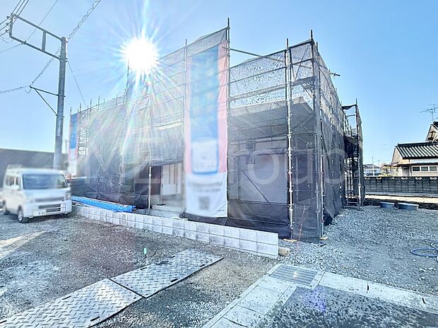 たっぷりの陽光と開放感に包まれる明るい住まい