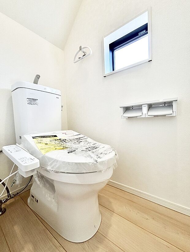 トイレは温水洗浄機能付き