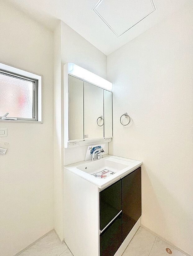 お子さんがうがい、手洗いも喜んでしてくれそうな洗面所！