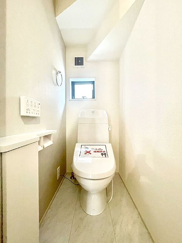 トイレは1階と2階それぞれに配置されていてとても便利です。 