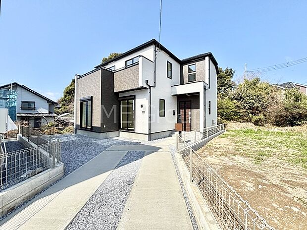 たっぷりの陽光と心地よい風が舞い込む住まい