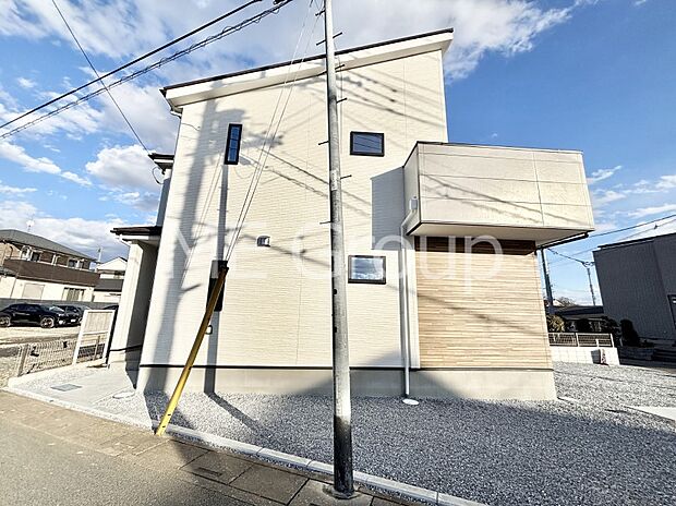 洗練された外観、上質な住空間が広がる室内は永く安心して過ごせる住居です。 