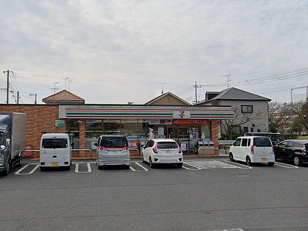 コンビニ 500m セブン-イレブン 吉川平沼店