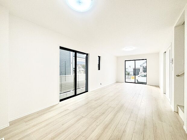 どこにいても家族のつながりを感じられるコミュニケーションリビング。