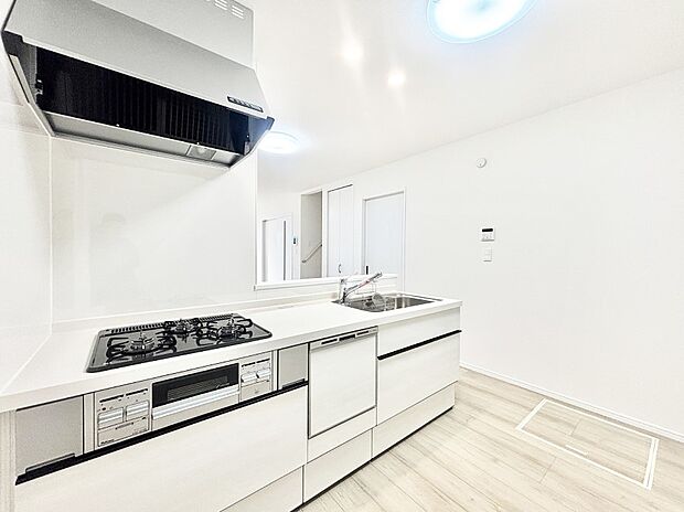 ゆとりあるキッチンではご家族と楽しくお料理ができます。