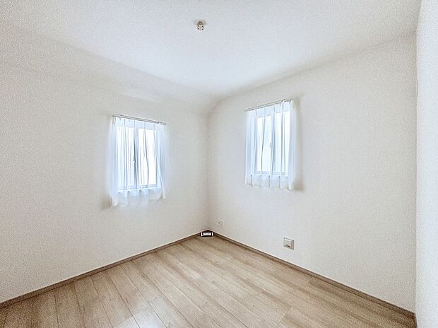 2面採光を確保した明るい空間。家族みんなが快適な暮らしを実現する設計です。