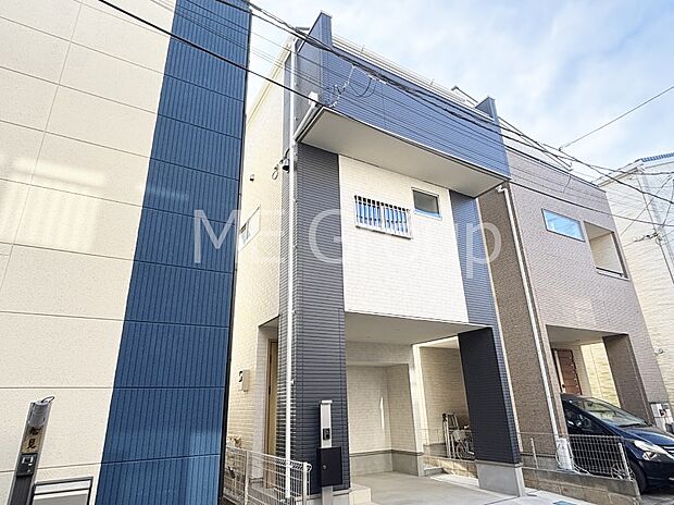 溢れる陽光でご家族の笑顔も輝く