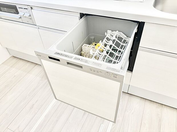 面倒なお片づけは食洗機にお任せ!家事の負担が減って、時間にも気持ちにもゆとりができます。
