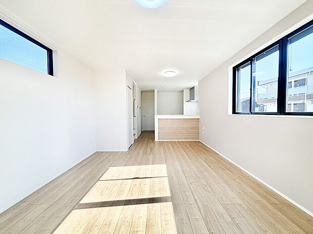 快適な床暖房付き。自然とご家族が集まり団らんを満喫できます