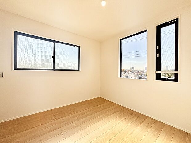 爽やかな日差しがお部屋全体を優しく包み込んでくれます  