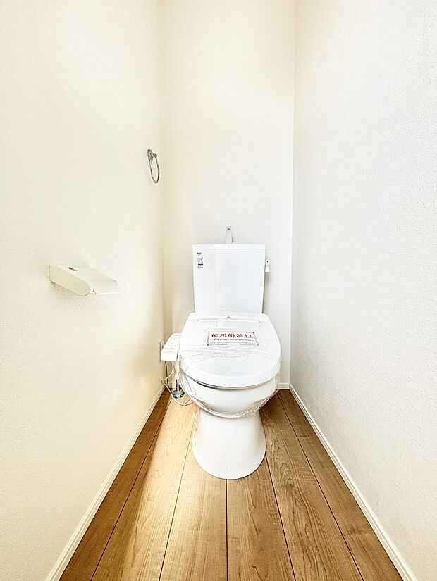 トイレは安心の2箇所！朝のバタバタも一安心です。 